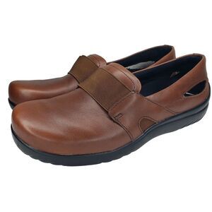 Klogs Bari Womens 6.5M Shoes Brown Leather Slip On Slip Resistant Comfort Clogs